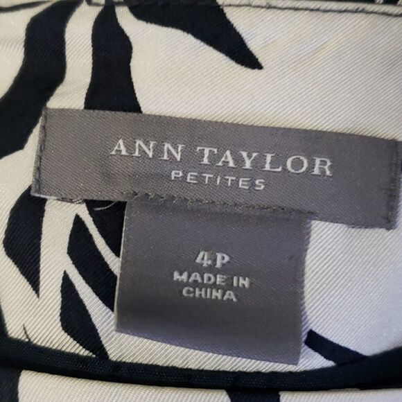 Ann Taylor Silk A line floral skirt - Picture 5 of 6